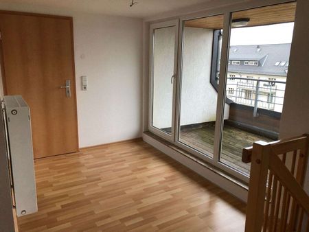 "Wohnen über zwei Etagen" mit Dachterrasse / EBK Abkauf mögl. ! - Foto 3