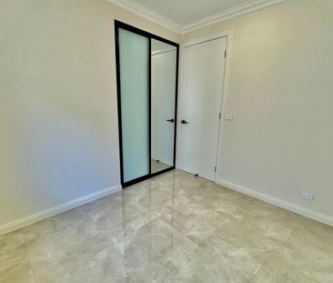 Brand-New & Tastefully Constructed Flat - Photo 3