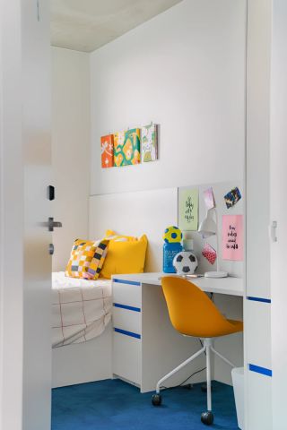 2 Bed Suite-Double Bed with Corner Premium Views - Photo 3