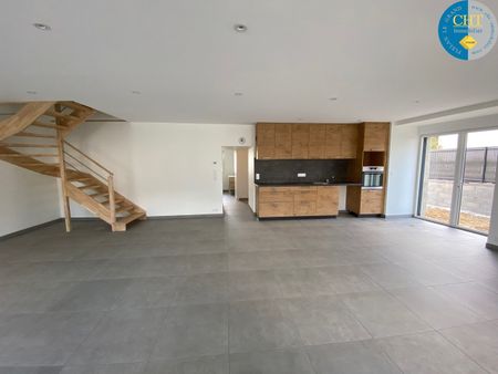 Location Maison 5 pièces 139m² GUER 56380 - Photo 4
