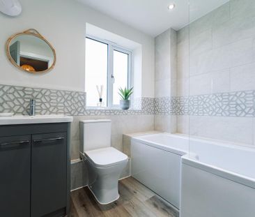 2 bedroom semi-detached house to rent - Photo 2