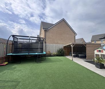 4 bedroom detached house to rent - Photo 4