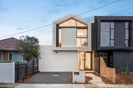 30B Catherine Road, Bentleigh East - Photo 2