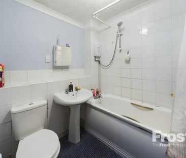 Pullmans Place, Staines-upon-Thames, Surrey,TW18 - Photo 4