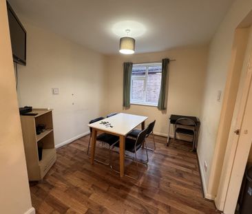 Bad Bargain Lane, Tang Hall - P1507 - Photo 3