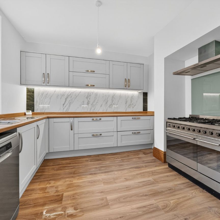 3 bedroom terraced house to rent - Photo 1