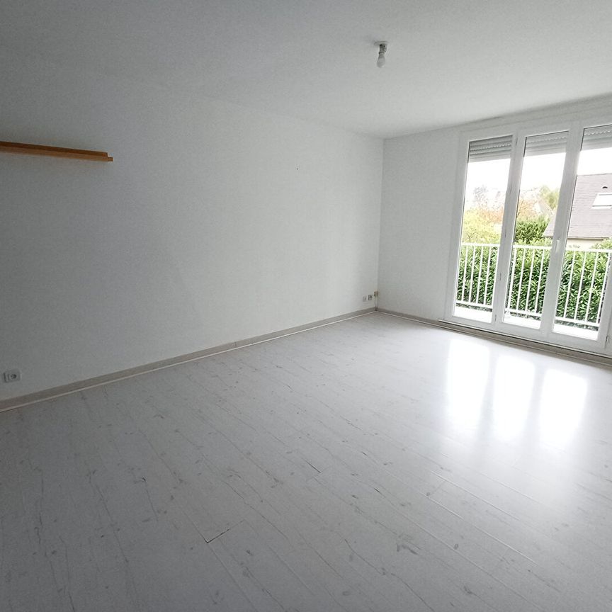 Location Appartement 2 pièces 47m² ST CYR SUR LOIRE 37540 - Photo 1