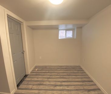 $1,500 / 2 br / 1 ba / 775 sqft 147 Hilton ave S unit 1 - Photo 6