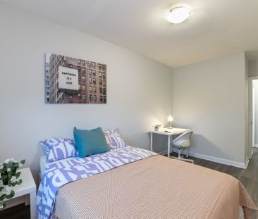 Deluxe Room - Islington (Etobicoke) - Photo 1