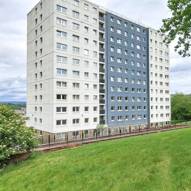 Parkwood Rise, Keighley - Photo 1