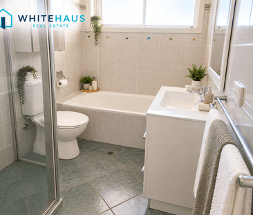 IDEALLY LOCATED, WEL PRESENTED HOME - Photo 3