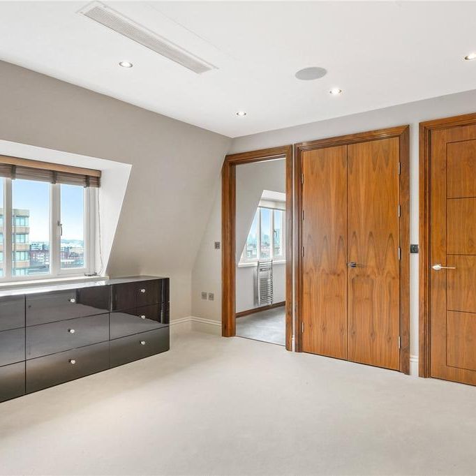 3 bedroom flat to rent - Photo 1