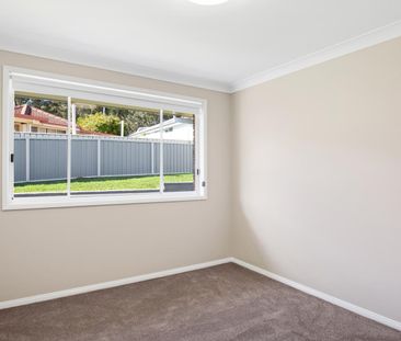 LUXURY SINGLE LEVEL LIVING - Photo 5