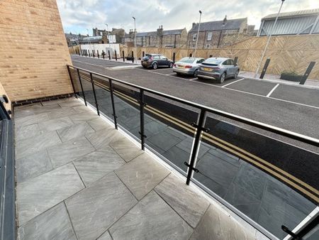 Emin Court, Margate - Photo 5