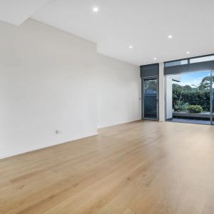 Luxurious Bayside Living - Photo 2