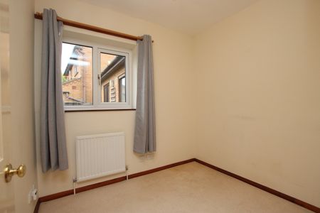 Dempsey Drive, Rothwell, Northants , NN14 - Photo 3