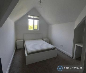 5 bedroom flat to rent - Photo 4