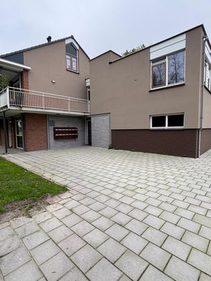 Senioren appartement met ruime zolder - Photo 1