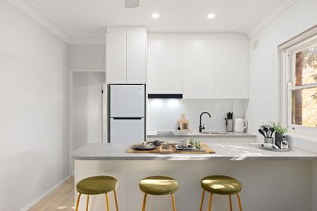 Fully Furnished | All Utilities Included - Photo 4