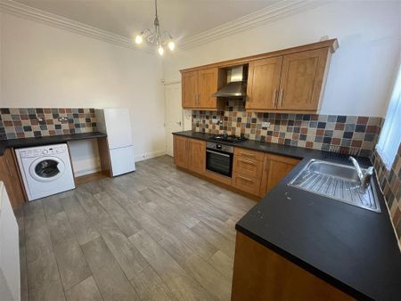 3 bedroom apartment to rent - Photo 5