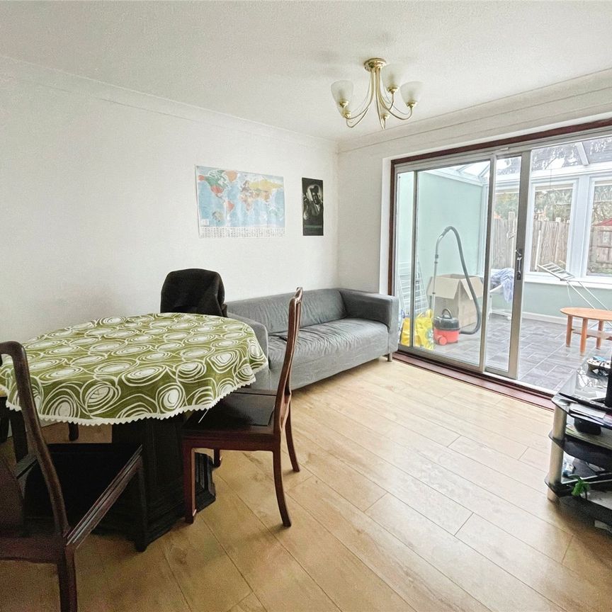 Nobles Way, Egham, Surrey, TW20 9RJ - Photo 1