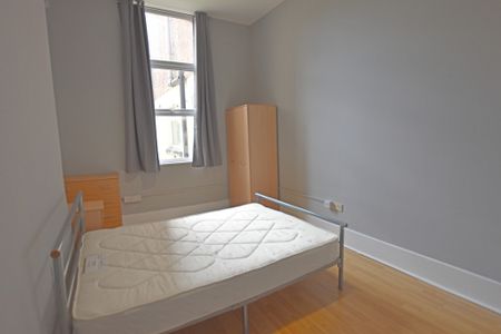 2 Bedroom Ground Floor Masionette - Photo 3