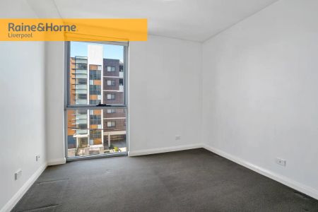 “Perfect Location!” - Photo 3