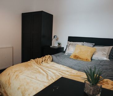 5 Bed Terraced House, Boswell Street, L8 - Photo 4