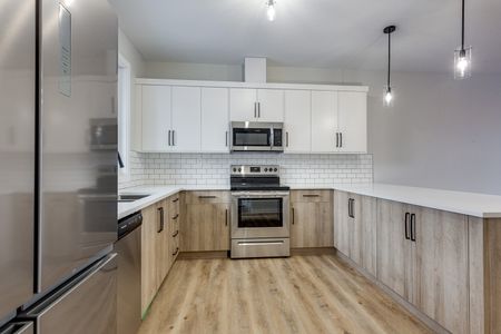 Beautiful Townhouse Available in Sylvan!! - Photo 5