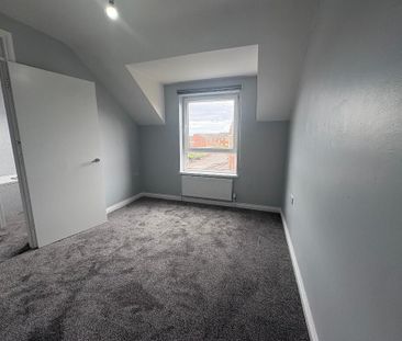 18 Oranmore Street, Belfast, BT13 2RU - Photo 3