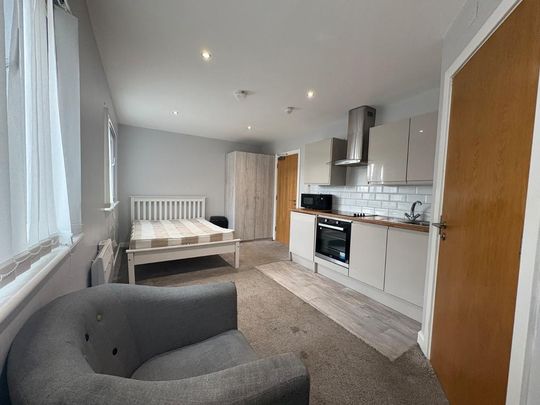 1 bedroom flat to rent - Photo 1