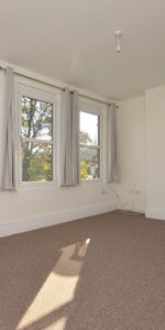 Flat to rent - Stanstead Road, London, SE23 - Photo 4