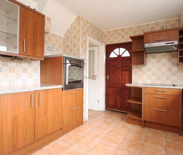 2 bedroom semi-detached house to rent - Photo 4
