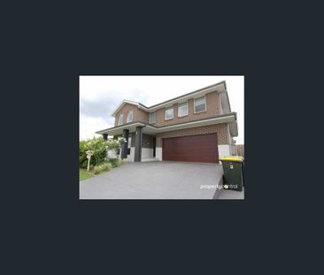 SPACIOUS & MODERN 4 BEDROOM HOME - Photo 2