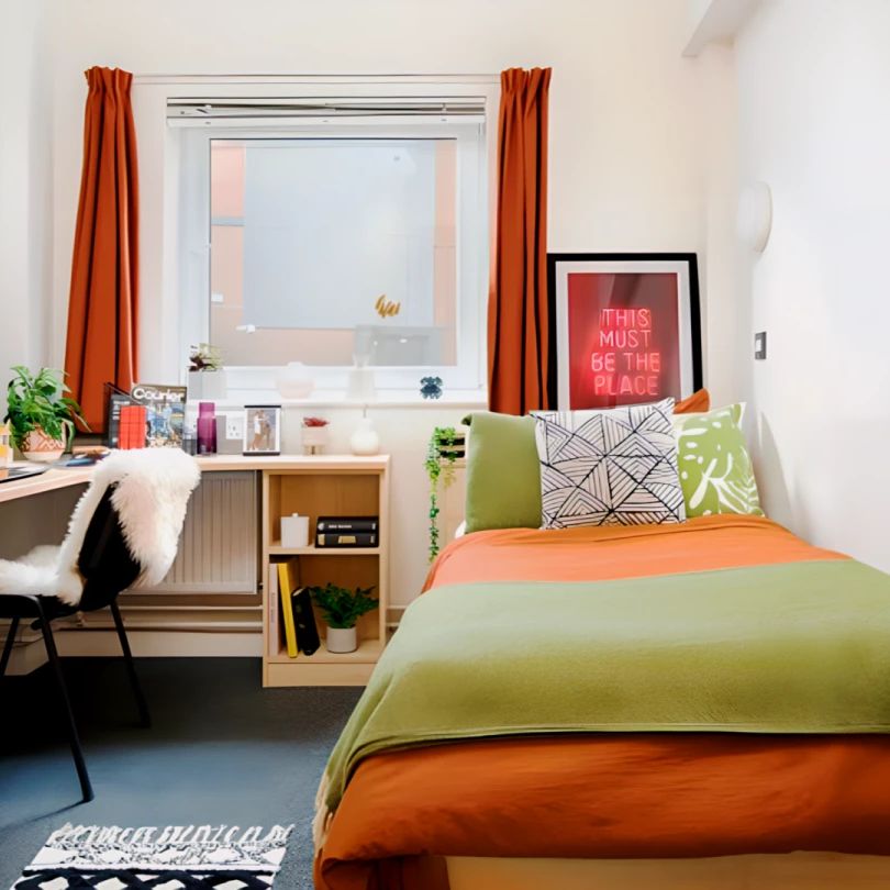 Large Ensuite - Photo 1