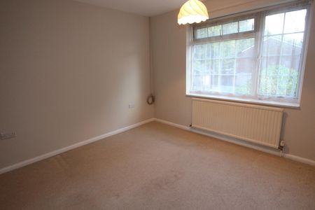 3 bedroom House To Let - Photo 5