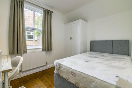 4 bedroom flat to rent - Photo 5