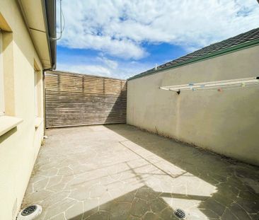 34 Medfield Avenue, Avondale Heights VIC 3034 - Photo 4