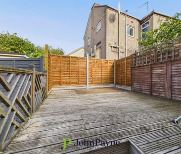 2 bedroom terraced house to rent - Photo 4