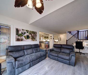 For Lease - 9 Brooke Avenue, Collingwood, Ontario - Photo 1