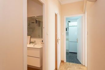 Carrer de Casanova, Barcelona, Catalonia 08011