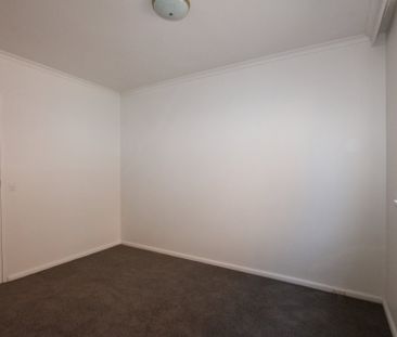 ONE-BEDROOM METRES FROM THE BEACH - Photo 2