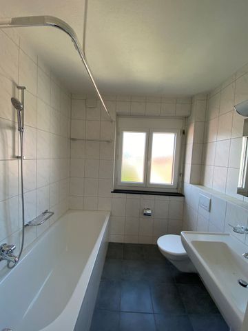 Bright 5.5-room apartment in a well-maintained property - Photo 4