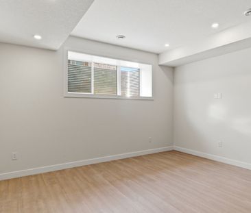 4736 79 Street NW - B - Photo 3