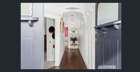 Excellence In An Elite Address! - Photo 2