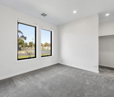 Modern Living in a Prime Location - Photo 5