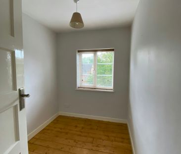 Lemsford Lane, Welwyn Garden City, Hertfordshire, AL8 6YJ - Photo 5