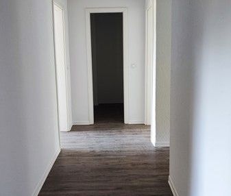 Auf gute Nachbarschaft: tolle 3-Zimmer-Wohnung mit Balkon - Photo 1