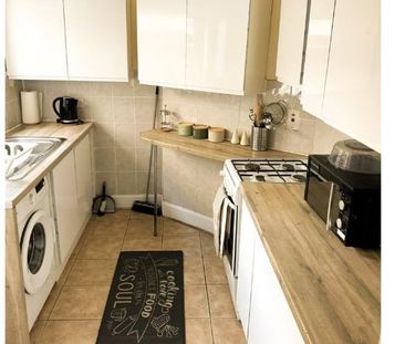 Room in a Shared House, Canterburry House, CR0 - Photo 2