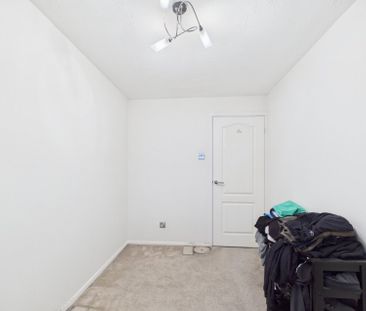 Redford Close, Feltham,TW13 - Photo 3